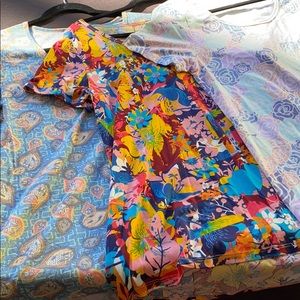 3 Lularoe classic T